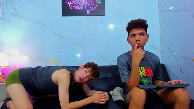 Spicy_guys Live XXX Chat