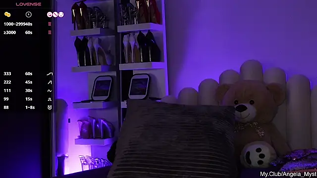 Angela_Myst 现场XXX聊天