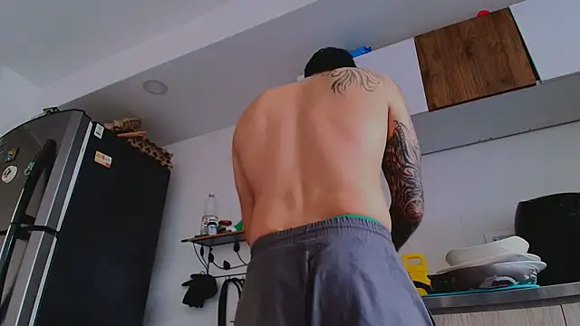 thomas_gun Adlı Modelin Canlı XXX Sohbeti