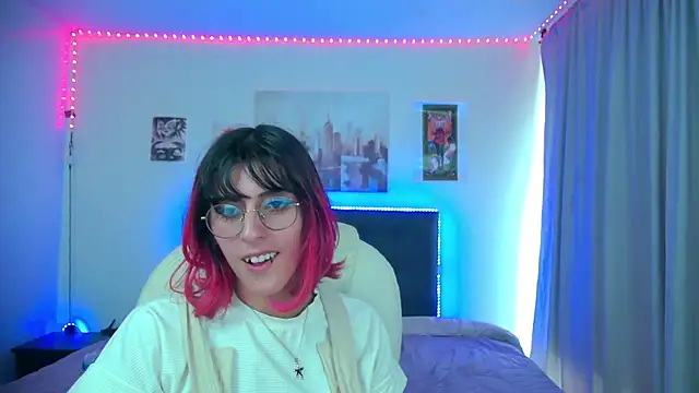 Show modela goth_minerva na web-kameri