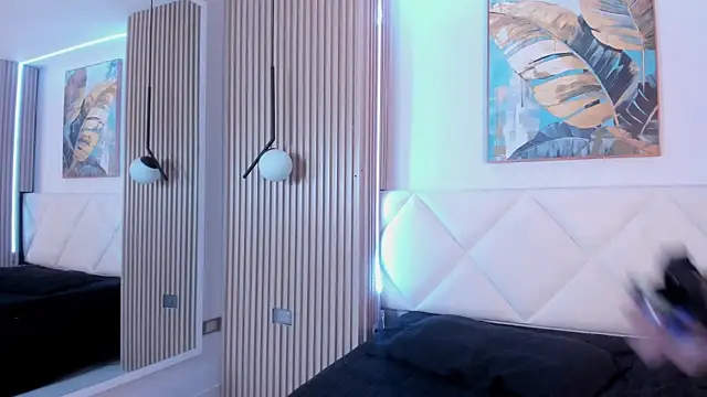 karo_linee1 Obrolan Langsung XXX