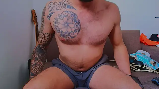 Chatroom XXX en direct de thomas_gun