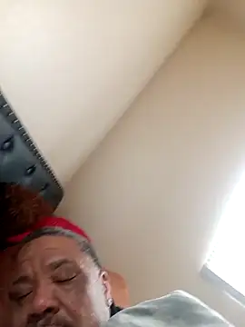 yellowwetfox: онлайн-секс-чат