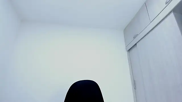 Amelia_Debora_AntonellaのライブXXXチャット