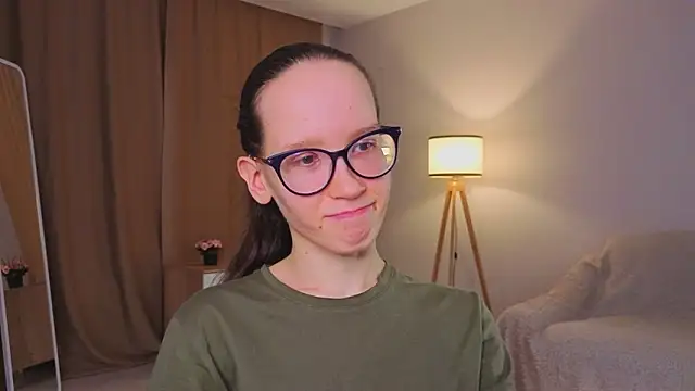 BettyBrowni Adlı Modelin Canlı XXX Sohbeti