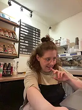 cinnabon_のウェブカメラショー