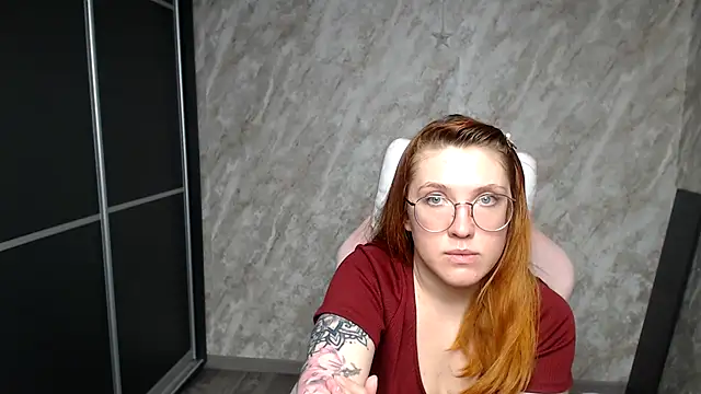 Chatroom XXX en direct de Reginasmilee