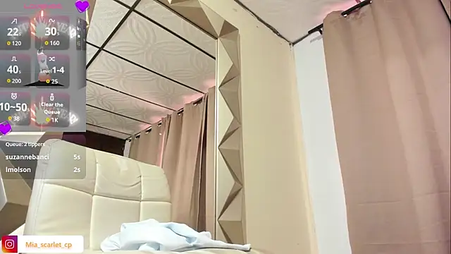 Mia_scarlet69: онлайн-секс-чат