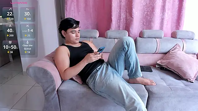 Chatroom XXX en direct de NoahVance