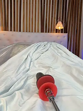 valerie_lya 即時 XXX 聊天