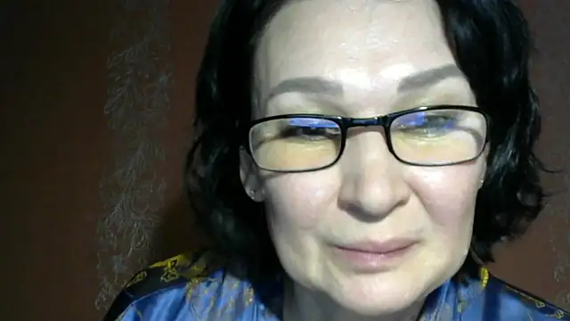 Chat +18 de PrettyAndWild ao vivo