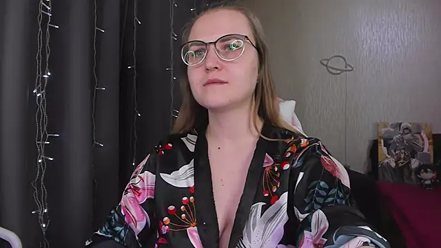 MissBrightShine: онлайн-секс-чат