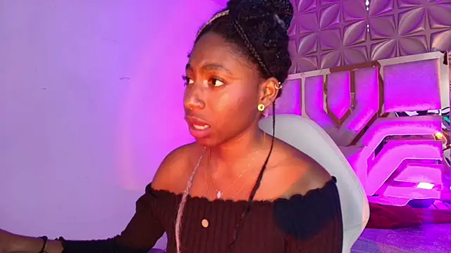 Queen_perla_ Adlı Modelin Canlı XXX Sohbeti