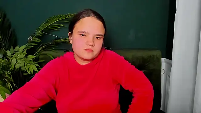 AdeleCruz Adlı Modelin Canlı XXX Sohbeti