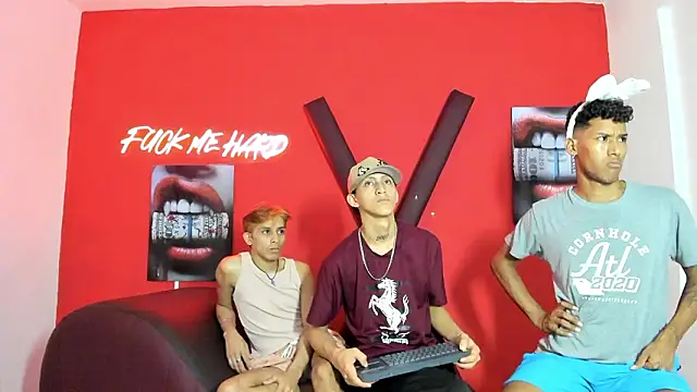 Show webcam de BOYS_PLAY