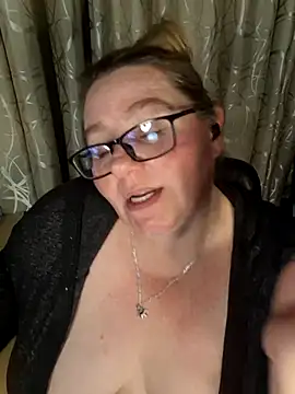 Chatroom XXX en direct de Iceprincess2bad4u