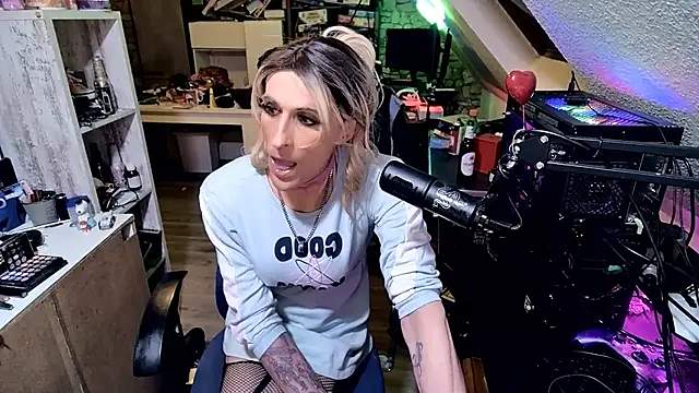 Вебкам-шоу Manu3li