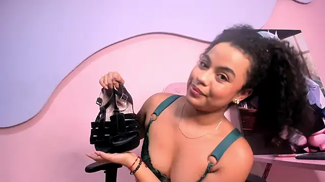 Chat XXX en directo de KaterinMoss