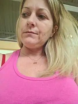 Chat +18 de NikkiBlisss ao vivo