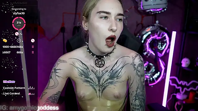 amywhitenessxx: διαδικτυακό σ όου στην κάμερα