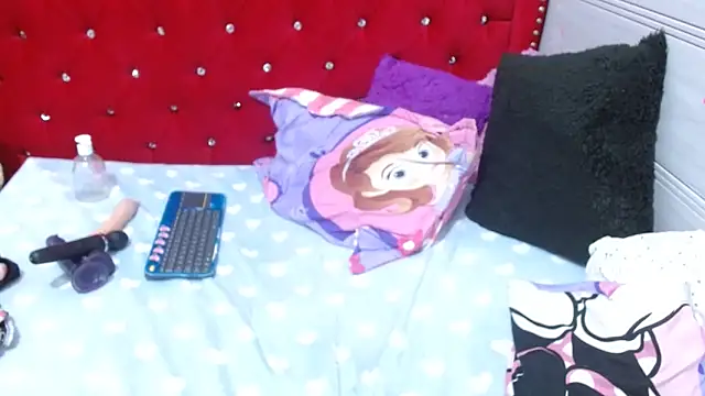 Ariasmithog 即時 XXX 聊天