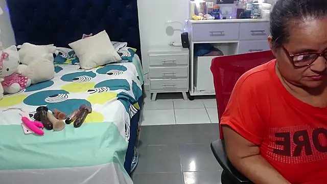 Chat XXX ao vivo de pervert_mommy_