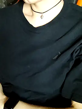 Chat +18 de Aashikalaa ao vivo