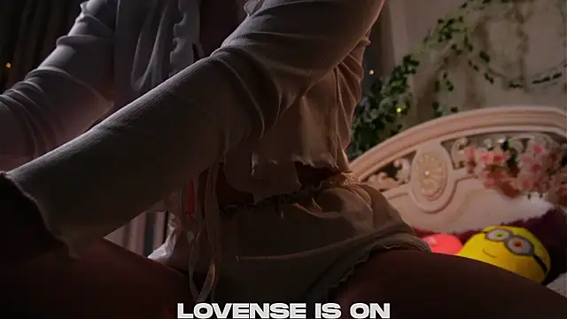 EdlinAllistonのウェブカメラショー