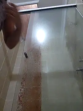 Chatroom XXX en direct de LizzRouse