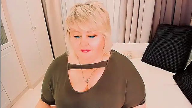 BIGTITSBBW Live XXX-chat