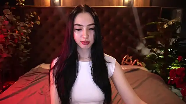 Chat +18 de WildKittenX_ ao vivo