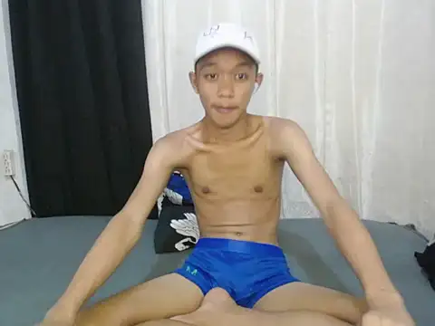 Innocentfucker Pertunjukan Webcam