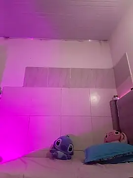 Hairy_ptt Chat XXX in diretta