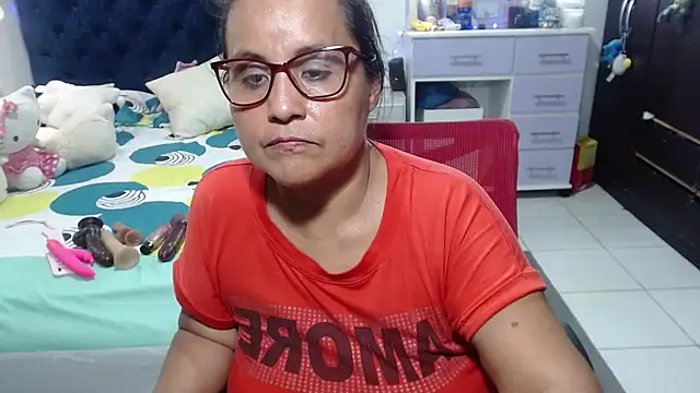 pervert_mommy_'s Live XXX Chat