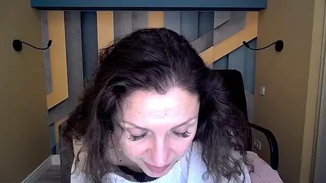 Chat +18 de EllaLong ao vivo