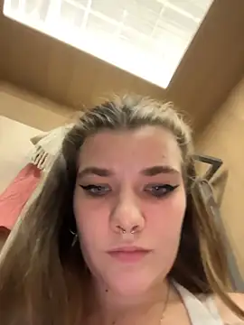 Holy_Tereza Adlı Modelin Canlı XXX Sohbeti