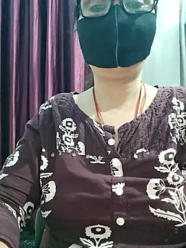 Aishwaryaa_69 现场XXX聊天