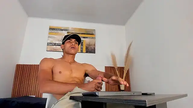 zander_2120 Adlı Modelin Canlı XXX Sohbeti