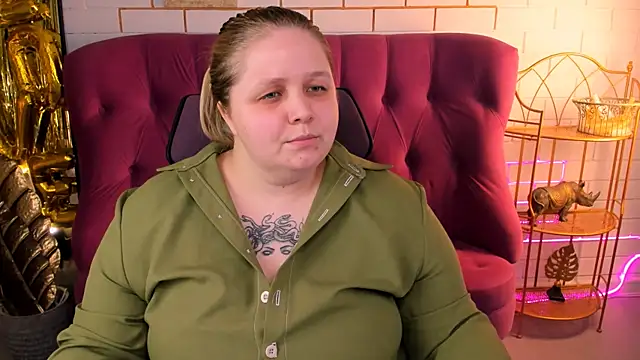 دردشة SladaDell الجنسية المباشرة