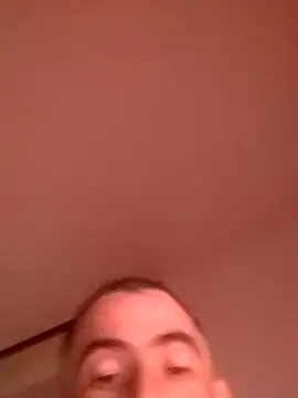 LeLoup49: διαδικτυακό σόου στην κάμερα