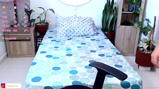 Magnuz_Col – Live XXX-chat