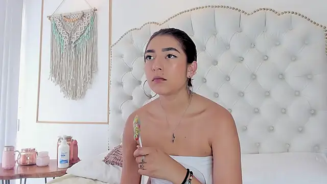 Sara_funy Chat XXX in diretta