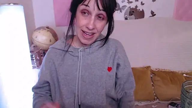 Show modela -Lou_ na web-kameri