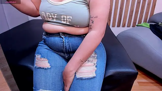 AlishaPalmer Chat XXX in diretta