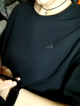 แชท XXX สดของ Aashikalaa