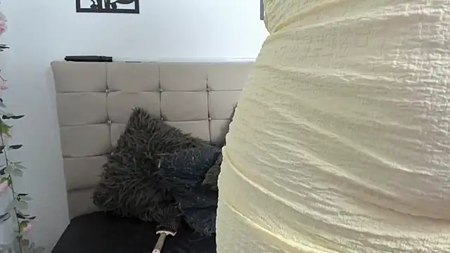 Chat +18 de LinaBrowm ao vivo