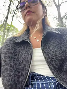 Pretty_roxxyy 라이브 XXX 채팅