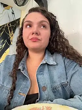 Eva_stark10 Adlı Modelin Canlı XXX Sohbeti