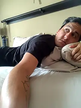 LuqenZo – Naživo XXX chat