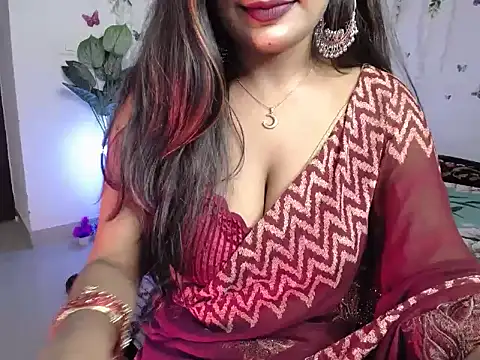 دردشة Naughtyy_stripgirl الجنسية المباشرة